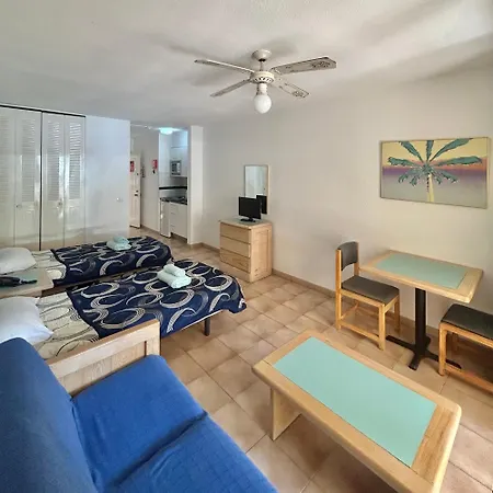 Studio In Castle Harbour With Pool Viewc001 Apartment *